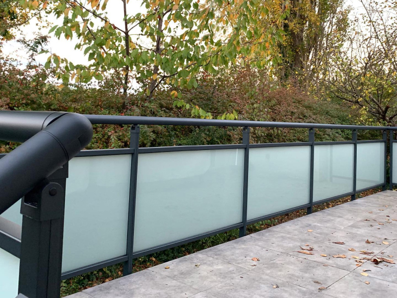  Garde-corps verre le choix de la transparence et du design 
